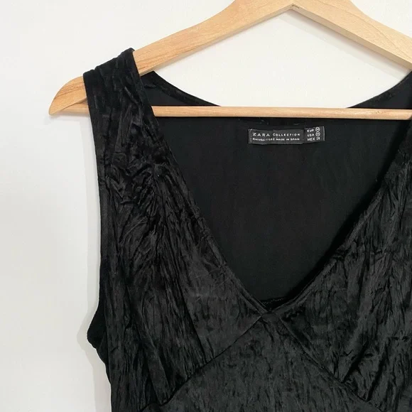 Zara Velvet Style V-Neck Sleeveless Top Size M Black - Picture 3 of 9